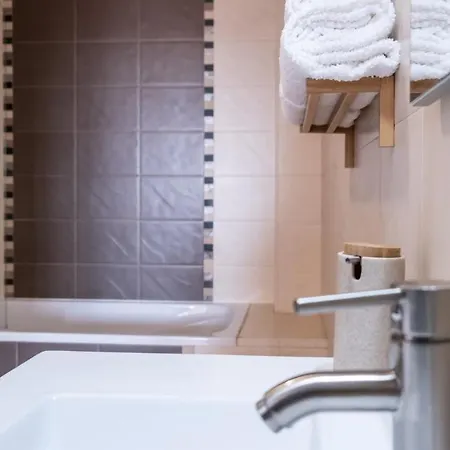 בית הארחה Perfect Shore בליאל